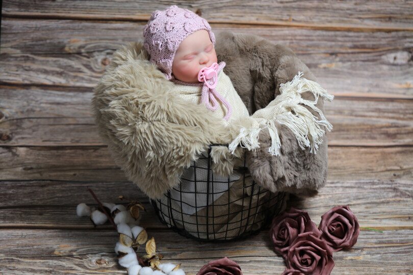 Maulbeeren Mütze/Haube/Bonnet gestrickt im Maulbeerenmuster No. 002