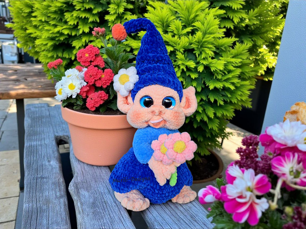 Crochet pattern seasonal elf - Image 24