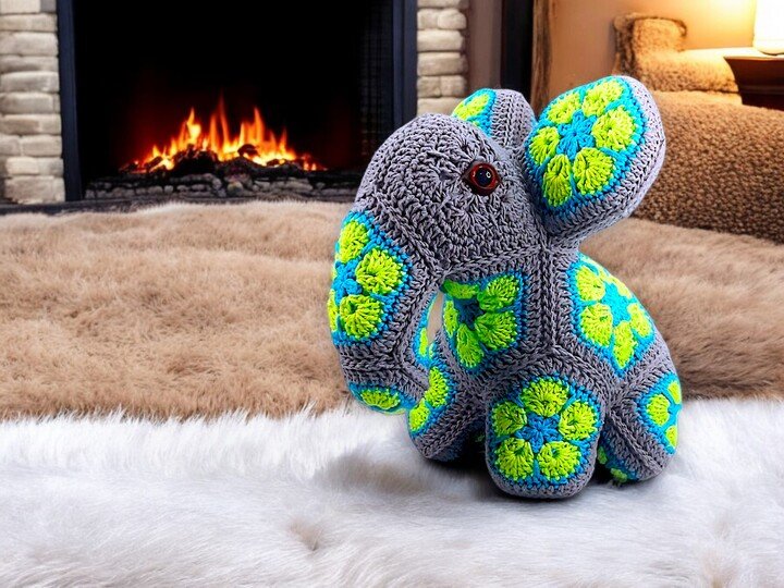 African Flowers Christmas Set – Elephant Baubles & Star 5 PDFs