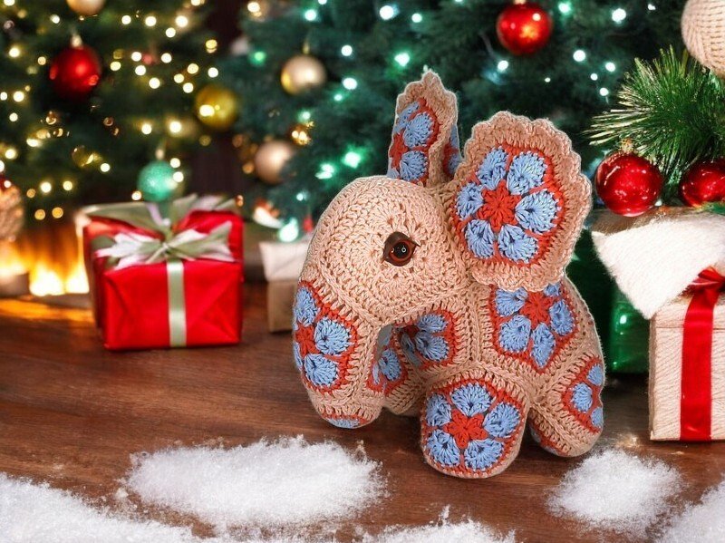 African Flowers Christmas Set – Elephant Baubles & Star 5 PDFs - Image 7
