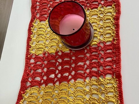 Auffälliger Läufer "Senf" für Couchtisch