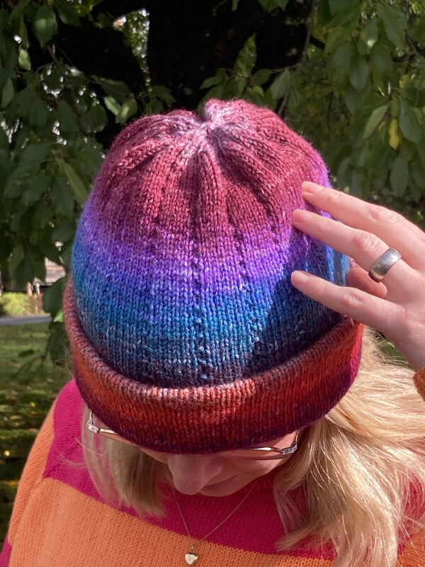 Damenmütze mit doppeltem Mützenrand