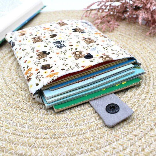 Stickdatei ITH Buchhüllen Buch Lesen Bücherschutz Handyhülle Leseratte