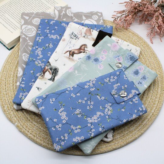 Stickdatei ITH Buchhüllen Buch Lesen Bücherschutz Handyhülle Leseratte