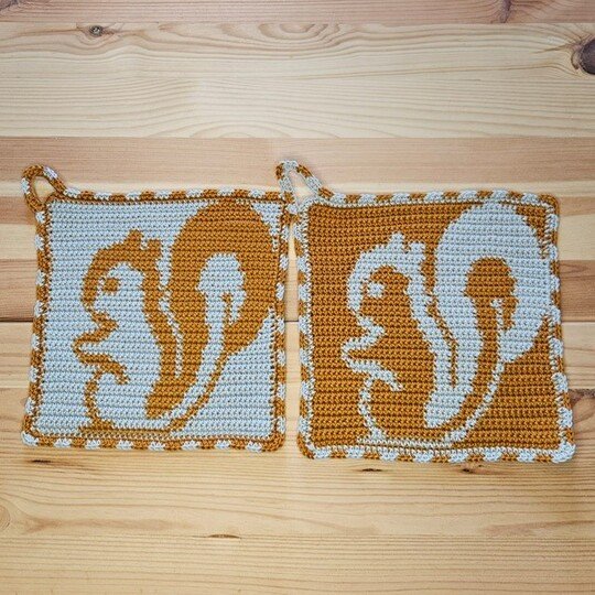 Häkelanleitung Topflappen "Eichhörnchen"