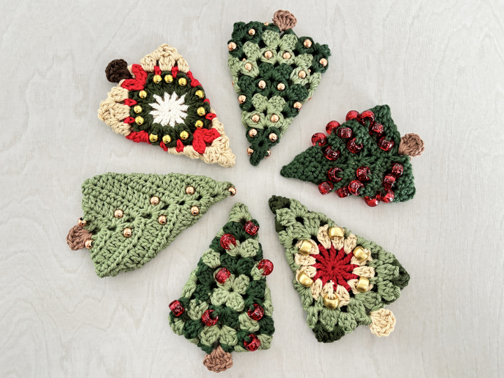 Granny Square Christmas Tree, Christmas ornaments, Xmas Garland, Gift Tags