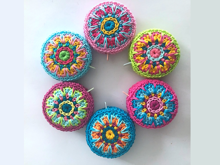 Häkelanleitung Maßbandhülle, Geschenkidee für Nähfee, Hülle Rollmaßband PDF