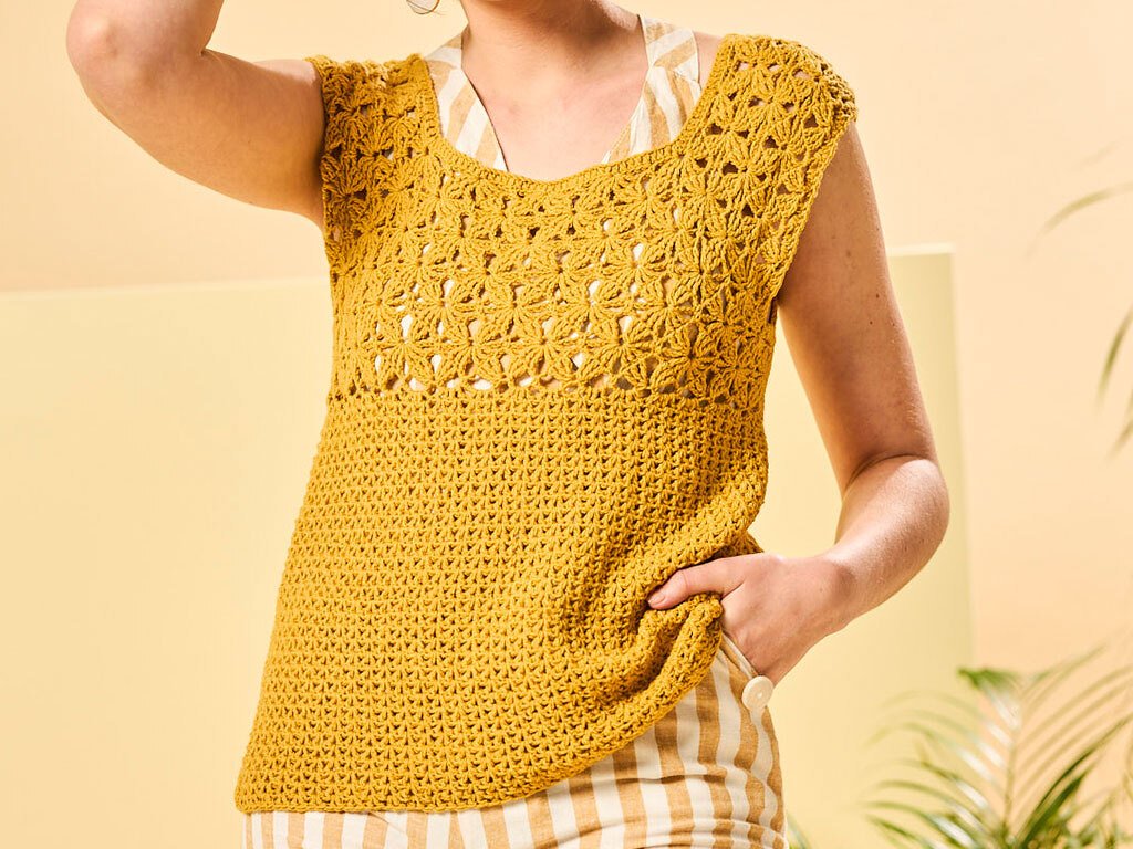 TOP CLAUDIA MIT BLÜTENMUSTER GEHÄKELT