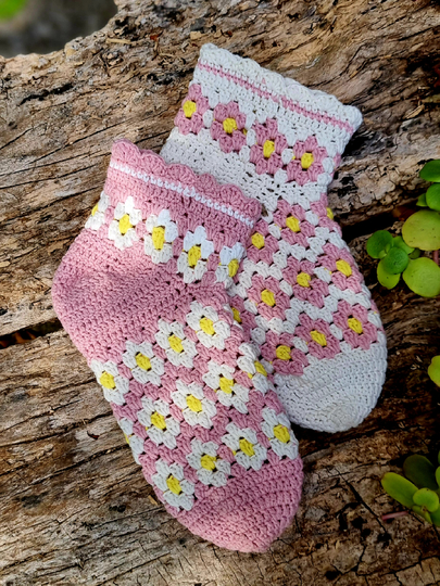 S10 Crochet socks pattern. PDF in English and German. Cotton socks.