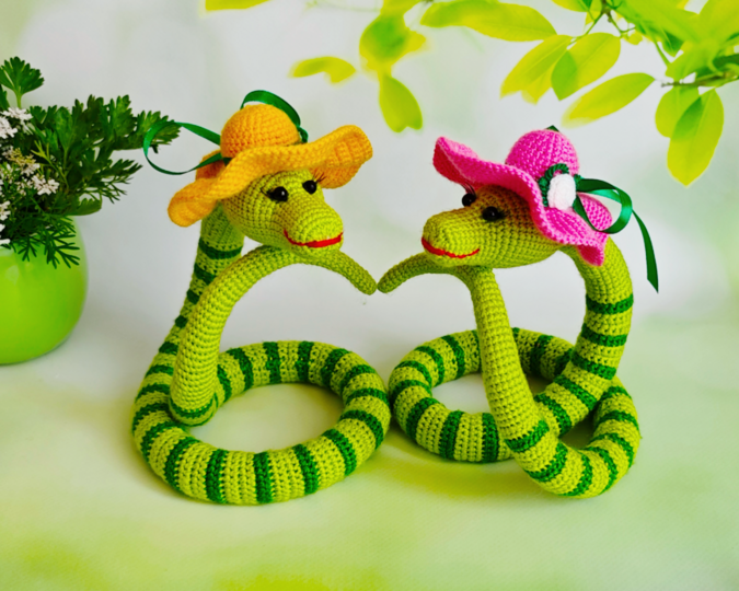 344 Snake Boa Cobra Beauty Serpent Zabelina