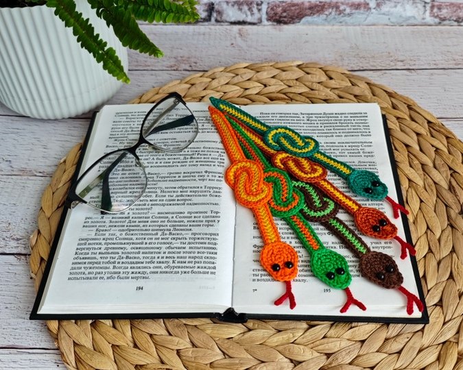 345 Snake Boa Serpent Applique, Bookmark, decor, keychain by Zabelina