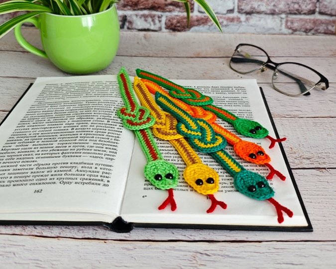345 Snake Boa Serpent Applique, Bookmark, decor, keychain by Zabelina