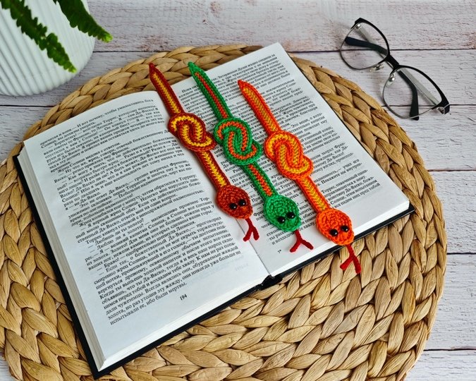 345 Snake Boa Serpent Applique, Bookmark, decor, keychain by Zabelina