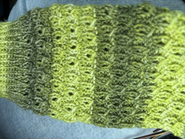 Sockenmuster Tautröpfchen - elastisches Strickmuster auch für Stulpen