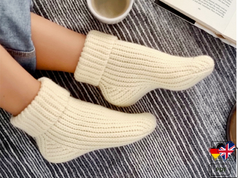 S1 Gehäkelte Socken. Häkelanleitung. PDF auf Englisch und Deutsch.