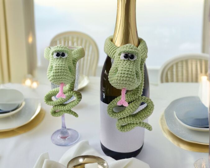 355 Snake Bottle Decor Cover for Wine & Champagne | Christmas and New Year