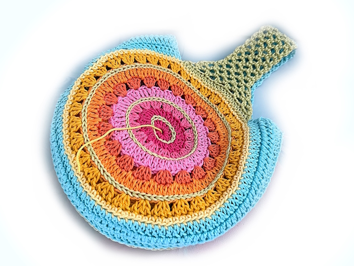 Crochet Pattern Wristbag Yarn cake Bag, Yarn Holder Project Bag, PDF