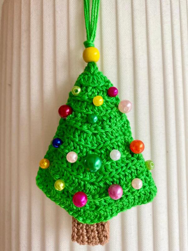 Crochet Pattern – Little Christmas Tree Ornament / DIY Xmas gift (US terms) - Image 7