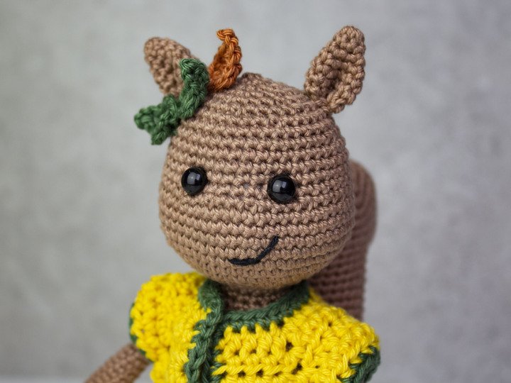 Herbst-Wummel Eichhörnchen - Häkelanleitung von CaroKunterbunt