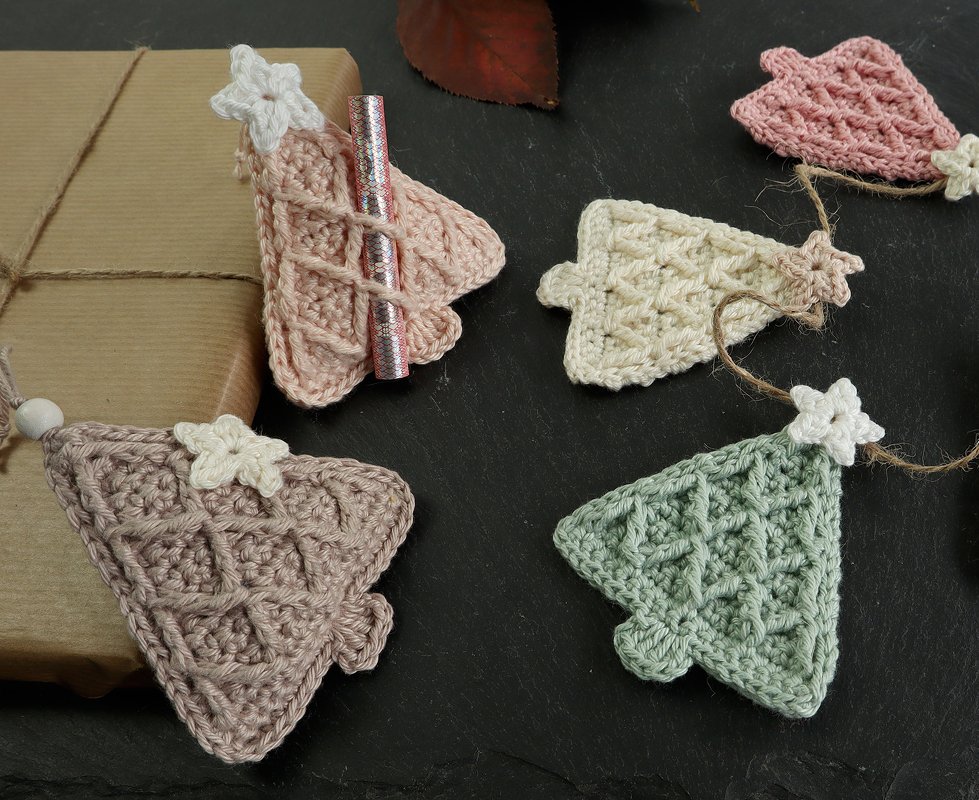 Bundle Winter Magic – 3 crochet patterns: Trees, Garland & Snowflake - Image 6
