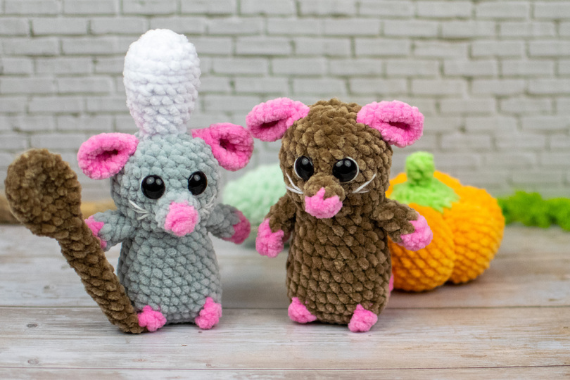 Two Little Chef Mice Crochet Pattern – Easy Amigurumi PDF Tutorial