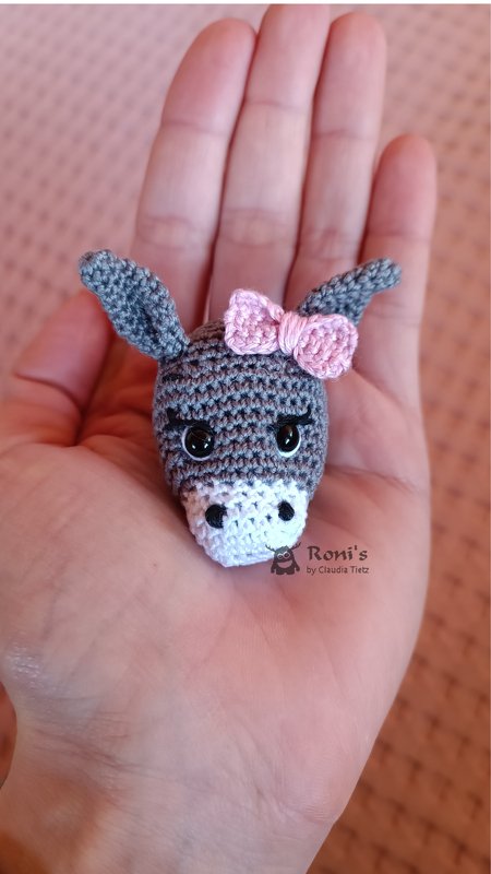 Dusty Donkey: Anleitung (Deutsch) zum Häkeln von Esel-Stabrasseln - Bild 4