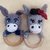 Dusty Donkey: Anleitung (Deutsch) zum Häkeln von Esel-Holzringrasseln