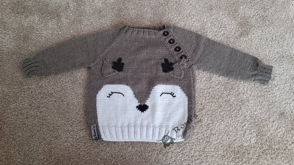 Daisy Deer: Anleitung zum Stricken von Pullovern mit Rehmotiv