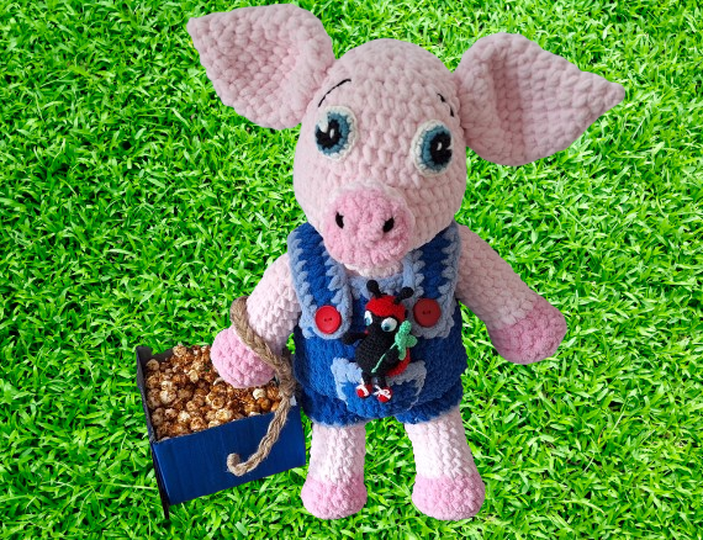 Crochet a Big Cuddly Pig – approx. 55 cm, with a Ladybug (EN & DE)