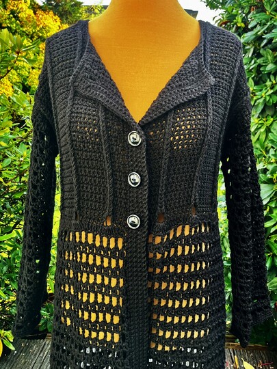 Longcardigan „Gothik-mode“ - Häkelanleitung