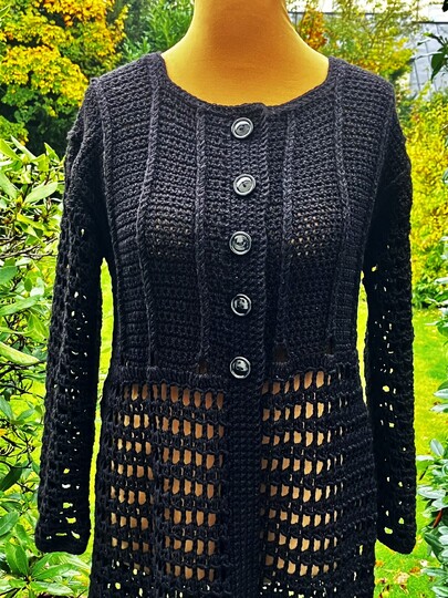 Longcardigan „Gothik-mode“ - Häkelanleitung