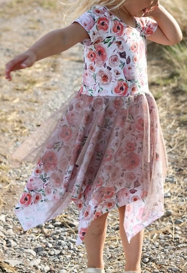 lovely fast dress 74-164 Kleid Festkleid Drehkleid Tüllkleid