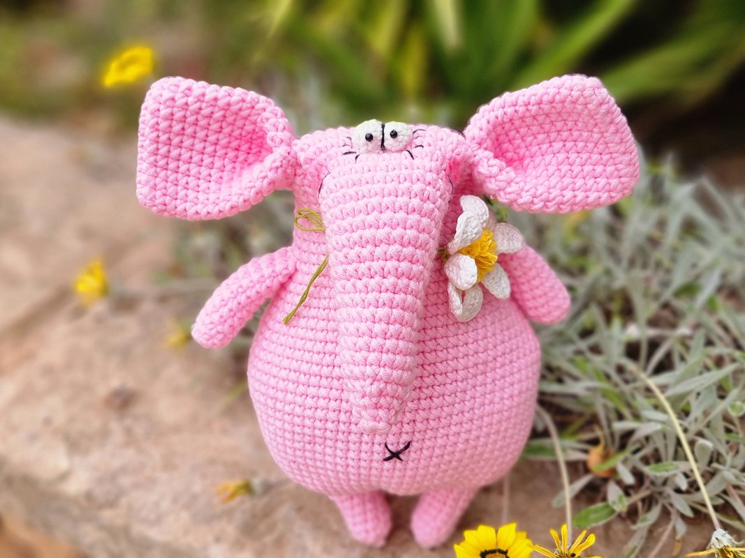 P1 Pink Elephant. Crochet Pattern PDF in English and German. - Image 4