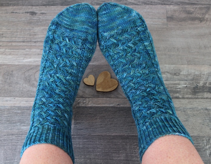 Knitting Pattern PDF Socks Cable – cozy warm socks easy to knit