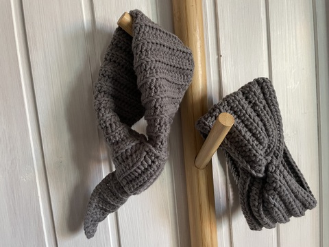 Stirnband & Schlaufenschal – das perfekte Set für kleine Abenteuerer häkeln