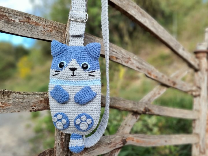 T15 Umhängetasche "Katze" (slip) PDF auf Englisch und Deutsch