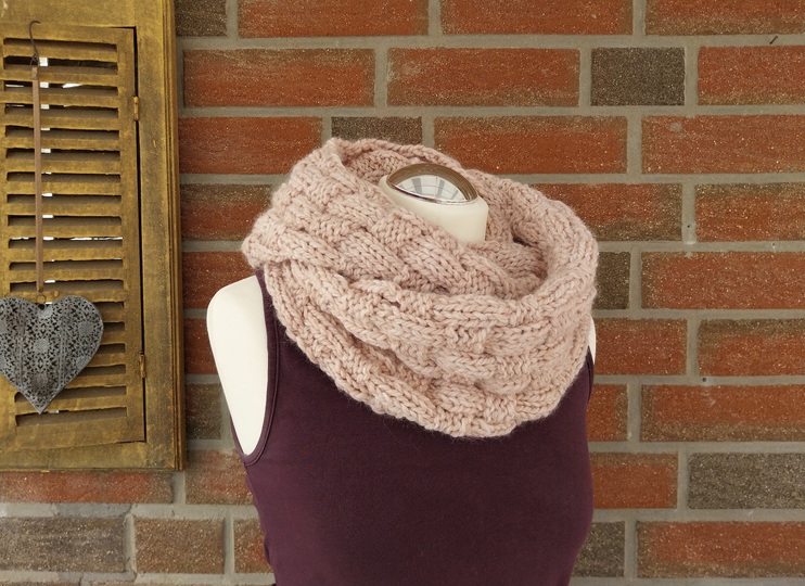 Strickanleitung für Loopschal "Traumfänger"