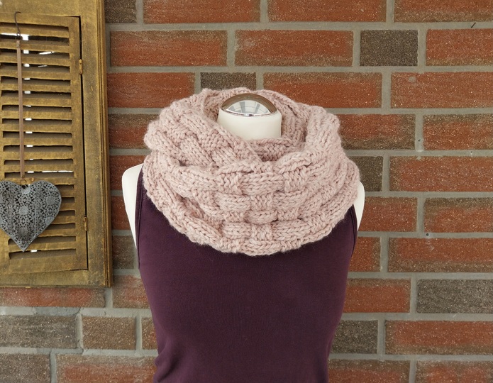 Strickanleitung für Loopschal "Traumfänger"