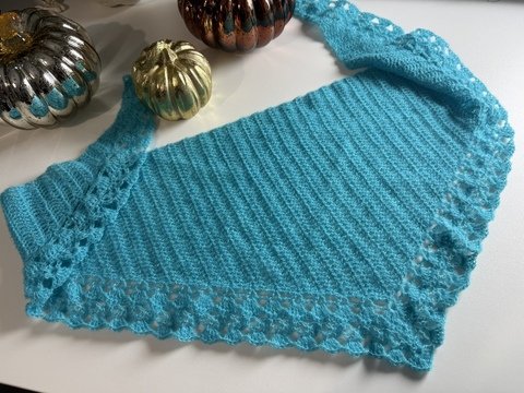 Crochet pattern Mini shawl Mio