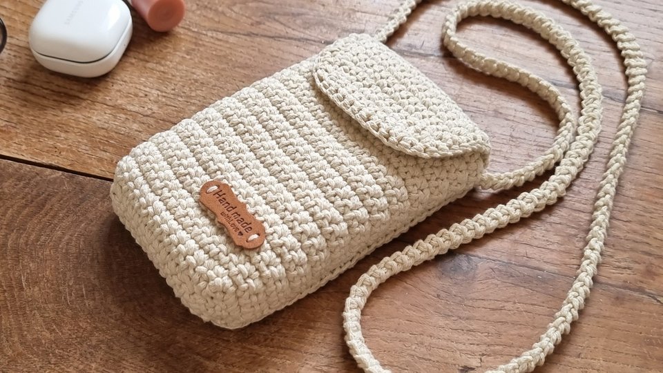 T10 Häkelanleitung. Umhängetasche für ein Mobiltelefon. Handytasche.