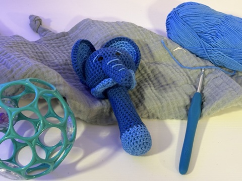 Elefantenrassel - Häkelanleitung