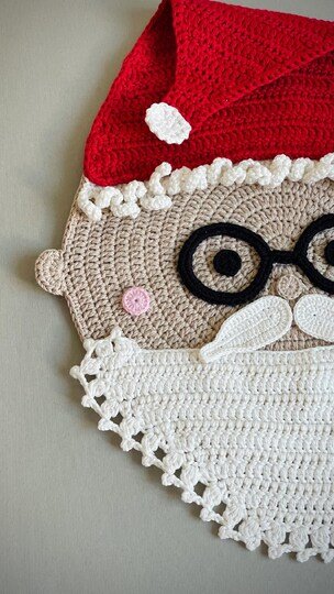 Crochet Pattern Santa Placemat for Christmas Table Decor