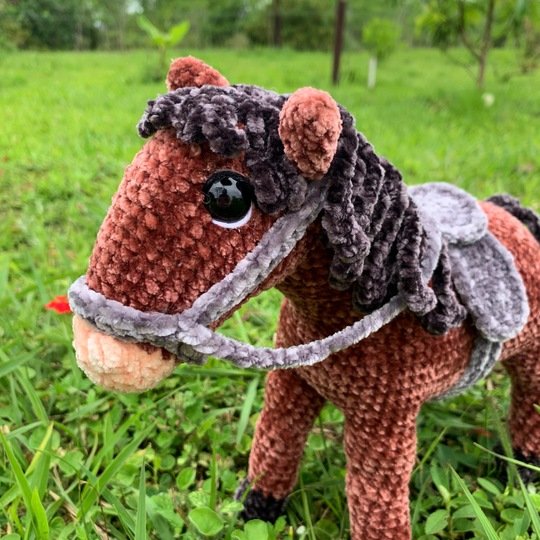 Horse Alma crochet pattern