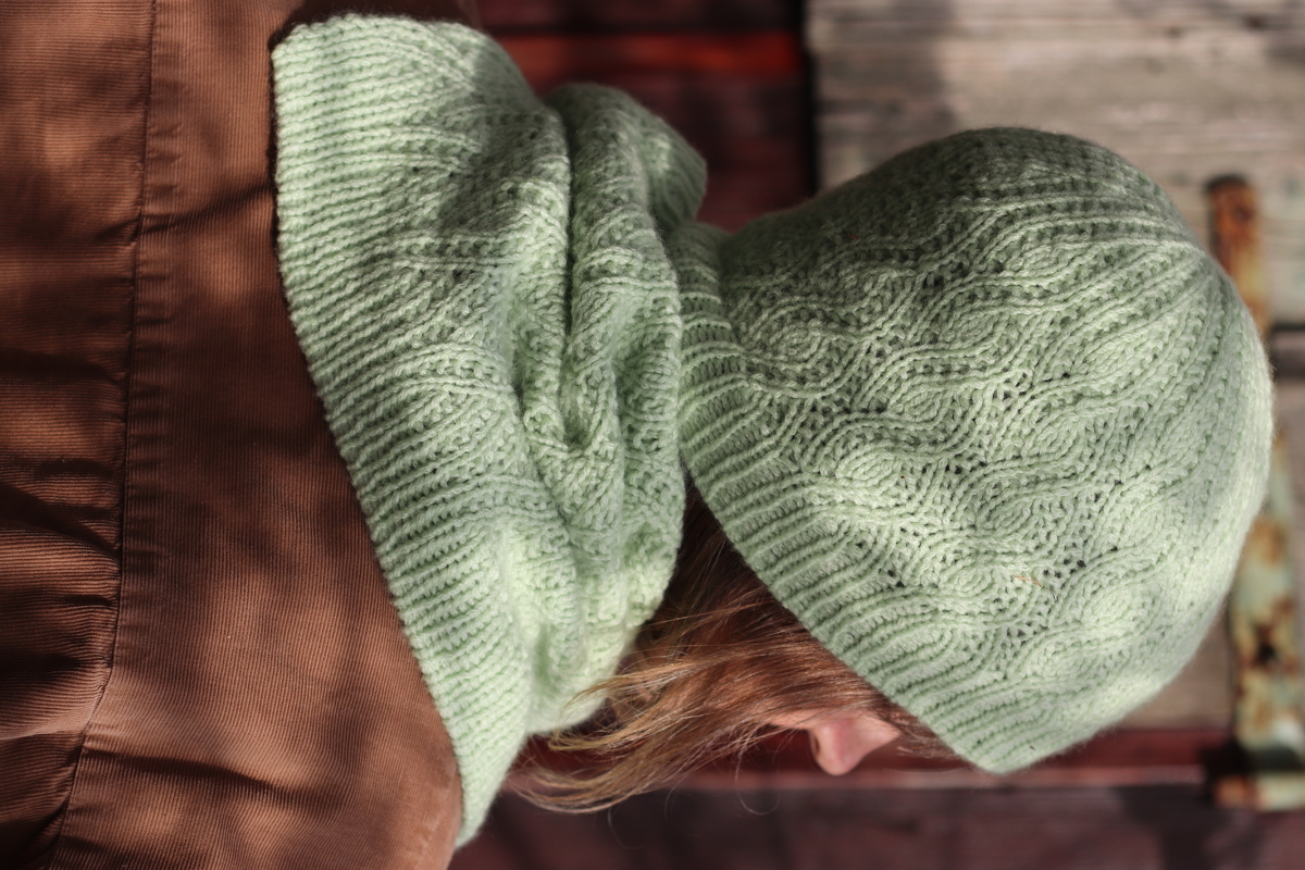 Freya cowl, knitting pattern, loop,