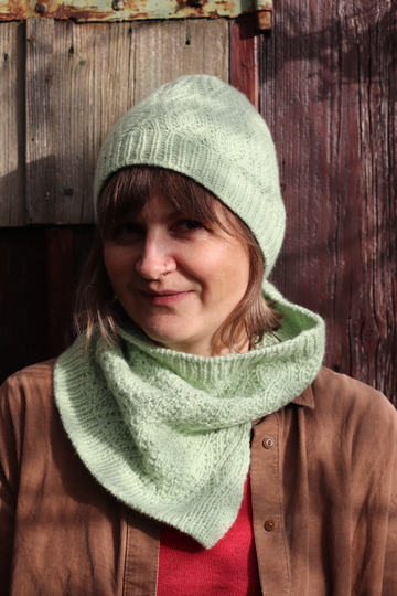 Freya cowl, knitting pattern, loop,