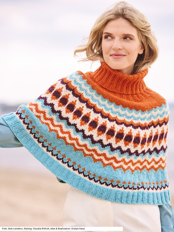 Pelerine im Jacquardmuster