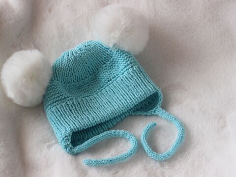 Strickanleitung für Neugeborenen-Mütze mit Pompon