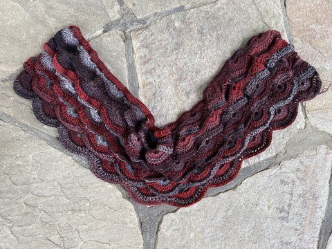 Crochet pattern Mini shawl Nol