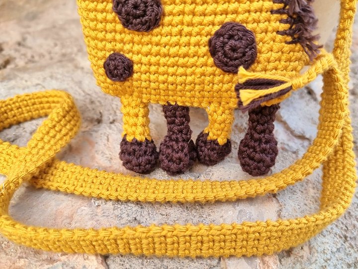 T30 Crochet pattern for little mobile phone bag "Giraffe"