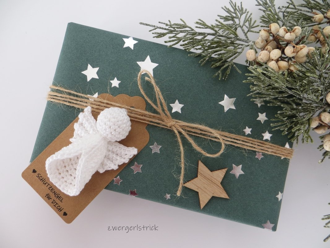 kleine Engel häkeln - Geschenkanhänger und Baumschmuck